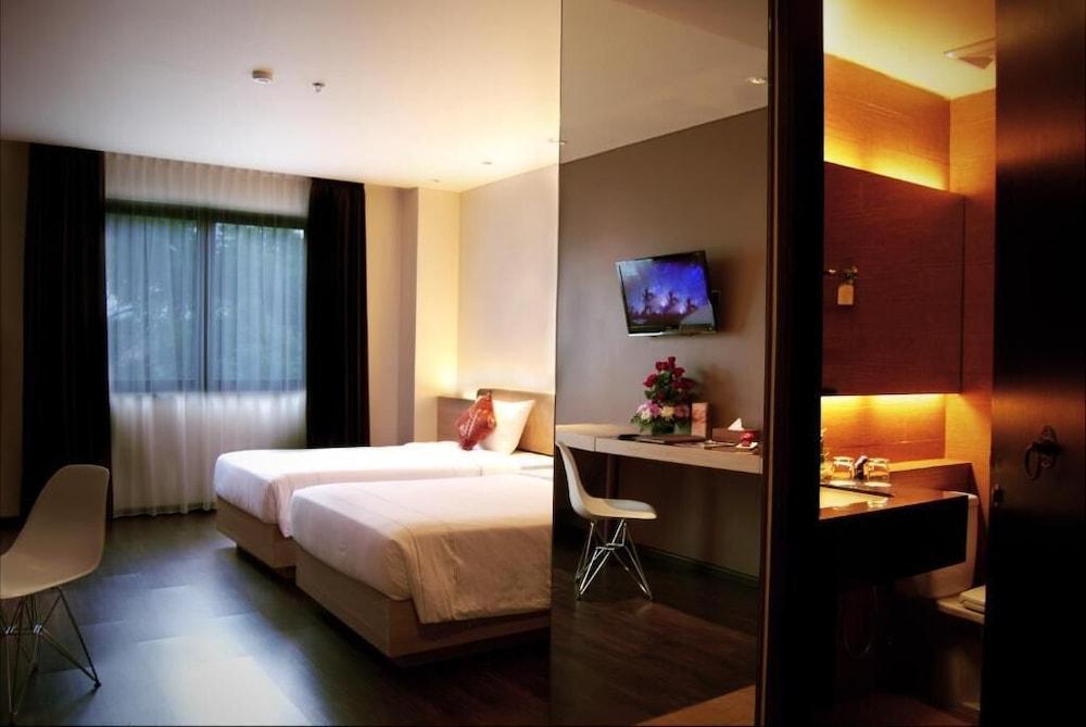 De Java Hotel Бандунг Экстерьер фото