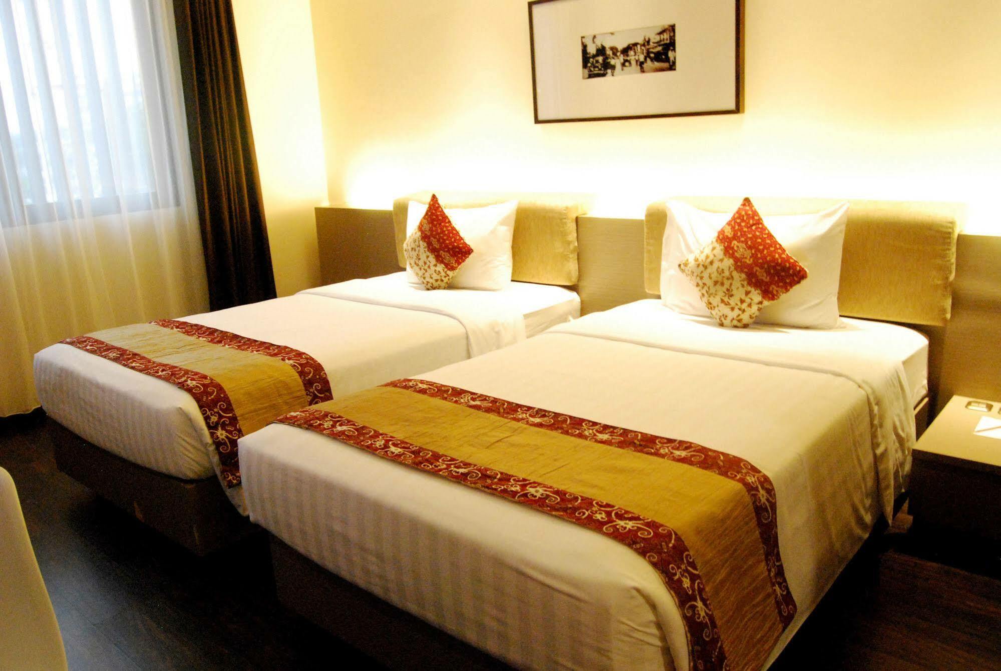 De Java Hotel Бандунг Экстерьер фото